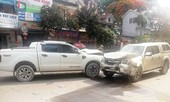 Chồng đâm vợ, đốt nhà rồi lao xe tông vào ô tô 'tình địch'