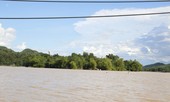 Mưa lớn khiến nhiều địa phương ở Nghệ An bị chia cắt