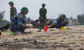 Tàu chở hàng gần 9.000 tấn chìm: Gần 180 tấn dầu sẽ xử lý thế nào?
