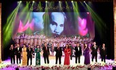 Thủ tướng dự chương trình nghệ thuật 'Lời Bác dặn trước lúc đi xa'