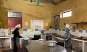 Bộ GD&ĐT yêu cầu chấn chỉnh bữa ăn trường học sau chấn động sán lợn ở Bắc Ninh