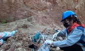 Lộ diện đối tượng đổ trộm chất thải nguy hại trên núi Sóc Sơn