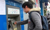 Tài khoản bất ngờ có 5 tỷ, nam thanh niên vô tư rút tiêu xài
