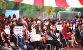 Chưa nhập học đã 'có việc làm'
