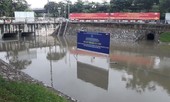 Mưa lớn, khu đặt 'bảo bối' của Nhật làm sạch sông Tô Lịch chìm nghỉm