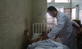 Không đòi được tiền lương, nam bảo vệ đâm đồng nghiệp suýt chết