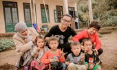 Nam sinh mua đàn ghita bén duyên xây trường cho trẻ vùng cao