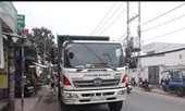 Hai thanh niên chết thảm vì va chạm với xe chở rác ở TP.HCM