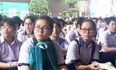 Cảnh báo du học từ trung học: Đem cây non ra trước bão?