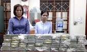 Hàng chục cảnh sát vây bắt 3 phụ nữ giao dịch 80 bánh heroin