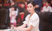 Hoa hậu Mỹ Linh giản dị khi làm giám khảo cuộc thi sắc đẹp cho người khuyết tật