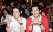 Huyền My hào hứng cùng Quế Ngọc Hải và Liên Bỉnh Phát cổ vũ Chelsea