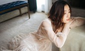 Minh Tú hở bạo với nội y, Đỗ Mỹ Linh đẹp mong manh đón sinh nhật tuổi 23