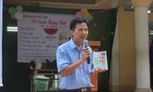 Vợ chồng thầy giáo chắt chiu từng đồng thành lập 'thư viện' cho học sinh