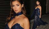 Demi Rose diện đầm cúp ngực, phô đường cong 'nghẹt thở'