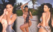 Em gái tỷ phú của Kim Kardashian khoe 3 vòng 'bỏng rẫy' gây choáng váng