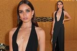 Hana Cross diện mốt ngực trần, lẻ bóng đi sự kiện sau chia tay Brooklyn Beckham