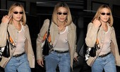 Bella Hadid lộ trọn ngực với áo mỏng tang, không nội y bị chỉ trích