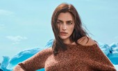 Khó rời mắt khỏi vẻ quyến rũ đàn bà mê đắm của mỹ nhân Irina Shayk