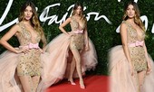Không nội y, Lorena Rae khoe ngực căng tròn 'bỏng mắt'