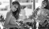 Chụp ảnh ngực trần, mỹ nhân có 'mặt thiên thần, thân hình ma quỷ' đẹp ngây ngất