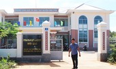 Bắt cán bộ thanh tra lấy tiền hỗ trợ trẻ em nghèo đi tiếp khách