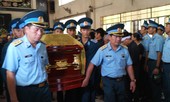 Hàng nghìn người nghẹn ngào tiễn đưa hai phi công vụ rơi máy bay ở Khánh Hoà