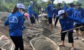 'Đội quân tóc dài' về vùng khó khăn