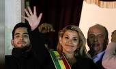 Bolivia có tổng thống lâm thời, ông Morales thề tiếp tục đấu tranh
