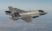 Máy bay F-35 ra mắt tại Đan Mạch với 'tiếng ồn ào khó chịu'