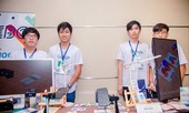 Hai chàng trai trẻ 'lên ngôi' với sách ứng dụng công nghệ thực tế ảo