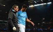 HLV Pep Guardiola méo mặt sau chiến thắng '5 sao' của Man City