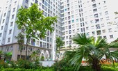 Bé gái rơi từ tầng 12 chung cư xuống đất