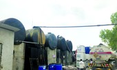Dầu thải xả vào nguồn nước sạch sông Đà: Xử lý cực kỳ phức tạp