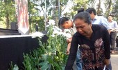Một học sinh kể, nghìn người rơi nước mắt