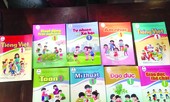 Chọn SGK: Vừa đá bóng, vừa thổi còi