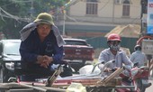 Người dân miền Trung vật vã dưới nắng nóng trên diện rộng