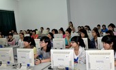 Mất rất nhiều thời gian, tiền bạc sao vẫn 'tịt' tiếng Anh