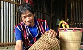 Trọn tình với sử thi