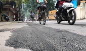 Con đường bị đào bới, chắp vá ở Hà Nội làm lại vẫn ẩu
