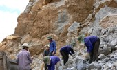Ba công nhân bị đá đè thương vong tại Quảng Trị