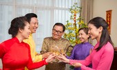 Những tình huống ‘bằng tuổi con, bố mẹ đã…’ khiến giới trẻ sợ Tết
