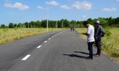 Làm đường nhựa trên đất nông nghiệp để bán nền