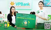 Rộn ràng không khí trao giải của VPbank cho khách hàng may mắn trúng thưởng