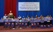 Tân Hiệp Phát trao tặng học bổng cho học sinh khuyết tật, trẻ mồ côi