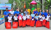 'Xuân tình nguyện – Tết sẻ chia' đến với thiếu nhi Trà Vinh