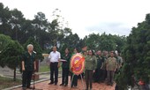 Nốt lặng tháng Bảy