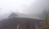 Sương mù bao phủ Mường Lát khiến ngày cũng như đêm