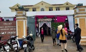 Quảng Bình yêu cầu xử lí nghiêm vụ 'chiếm' trụ sở xã làm đám cưới
