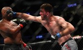 Đấm nhà vô địch UFC ‘nằm bẹp dí’, võ sĩ ‘ẵm’ hơn 18 tỷ